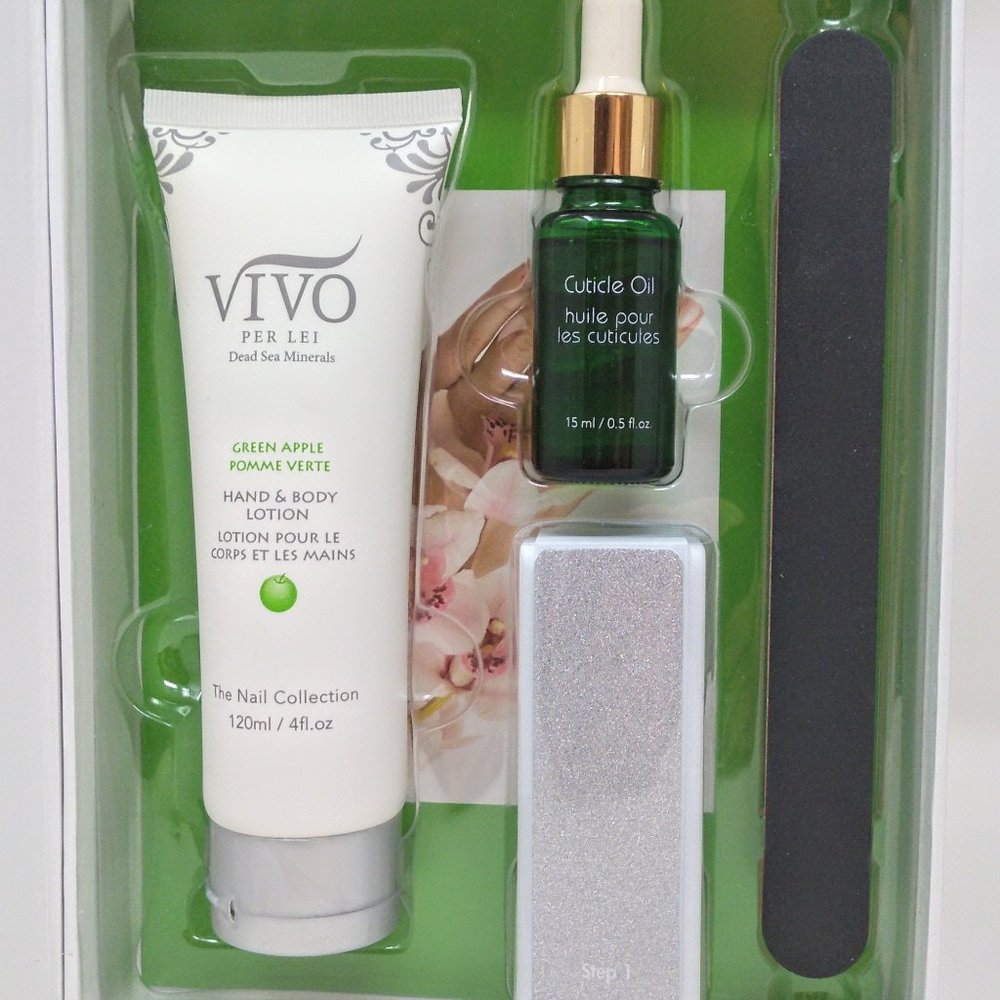 VIVO Manicure Set *Green Apple* w/ *FREE BONUS*